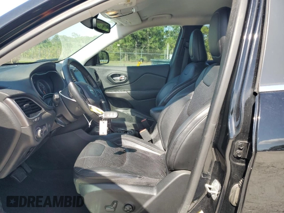 2019 Jeep Cherokee Limited with VIN 1C4PJLDB4KD377418, listed as a Copart auction lot 52537945 with 153,638 mi miles and Non Repairable. Bid and sale history available at DreamBid. Image 7.