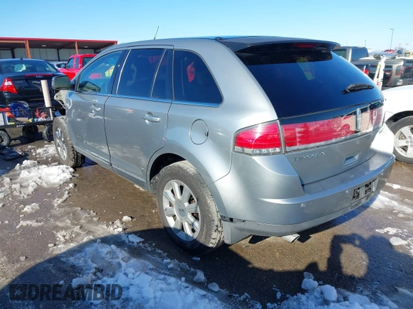 2007 Lincoln MKX with VIN 2LMDU68C47BJ32761, listed as a IAAI auction lot 41341946 with 163,239 mi miles. Bid and sale history available at carsss.com. Image 3.