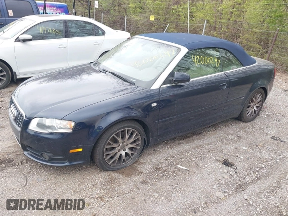 2009 Audi A4 2.0T with VIN WAUDF48H89K005849, listed as a IAAI auction lot 42000247 with 113,561 mi miles. Bid and sale history available at carsss.com. Image 2.