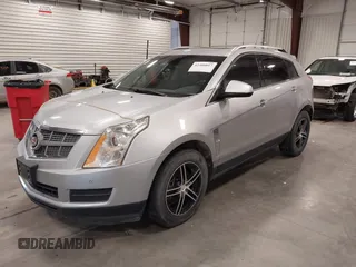 2010 Cadillac SRX Luxury Collection z VIN 3GYFNDEY0AS575446, wystawiony jako IAAI lot #42308817 z przebiegiem 165 402 mil mil oraz . Historia ofert i sprzedaży dostępna na DreamBid. Obrazek 2.