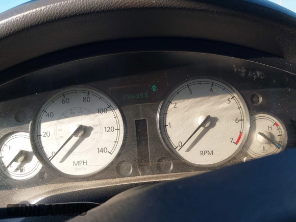 2006 Chrysler 300 with VIN 2C3LA43R96H121503, listed as a IAAI auction lot 41508552 with 296,393 mi miles. Bid and sale history available at carsss.com. Image 7.