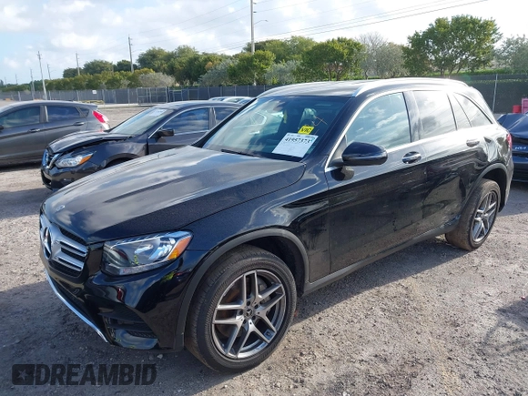 2019 Mercedes-Benz GLC with VIN WDC0G4JB3KV145553, listed as a IAAI auction lot 41957373 with 83,918 mi miles. Bid and sale history available at carsss.com. Image 18.