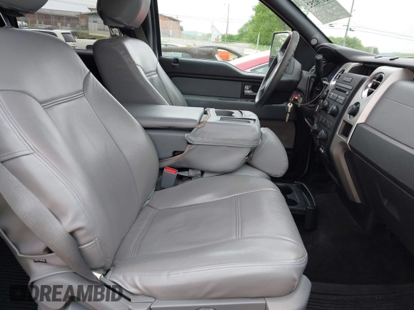 2014 Ford F-150 XL with VIN 1FTFW1ET8EFB33627, listed as a IAAI auction lot 42170252 with 173,886 mi miles. Bid and sale history available at carsss.com. Image 5.