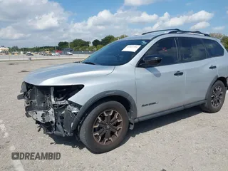 2019 Nissan Pathfinder S z VIN 5N1DR2MN4KC637723, wystawiony jako IAAI lot #41813351 z przebiegiem 100 227 mil mil oraz . Historia ofert i sprzedaży dostępna na DreamBid. Obrazek 18.