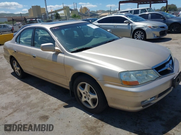 2002 Acura TL with VIN 19UUA56682A035052, listed as a IAAI auction lot 42125800 with 173,037 mi miles. Bid and sale history available at carsss.com. Image 1.