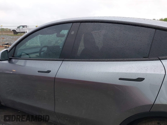 2024 Tesla Model Y Performance with VIN 7SAYGDEF2RA322351, listed as a IAAI auction lot 41953896 with 8,959 mi miles and . Bid and sale history available at DreamBid. Image 13.