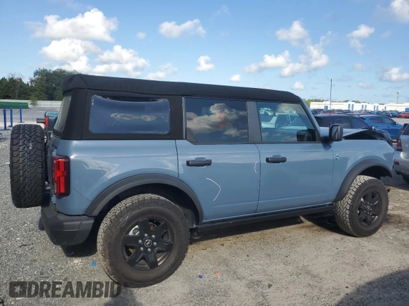 2024 Ford Bronco with VIN 1FMEE1BP7RLA20924, listed as a Copart auction lot 69381544 with 8,042 mi miles and Salvage title. Bid and sale history available at DreamBid. Image 3.