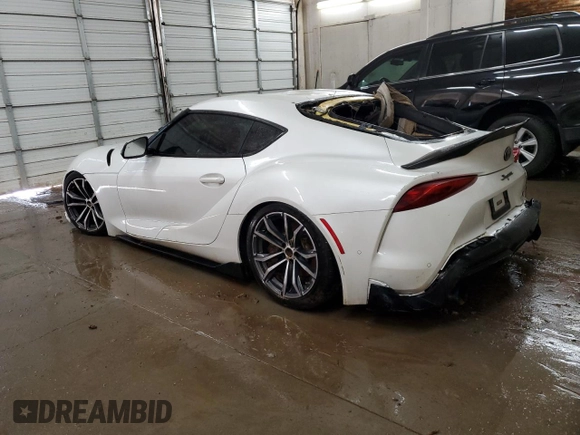2021 Toyota Supra 2.0 with VIN WZ1DB2C08MW037854, listed as a Copart auction lot 76618284 with Not provided miles and Salvage title. Bid and sale history available at DreamBid. Image 2.