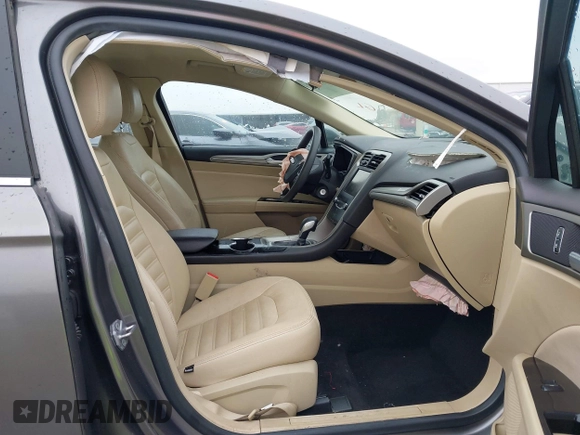 2014 Ford Fusion SE with VIN 3FA6P0H7XER227359, listed as a IAAI auction lot 41557323 with 64,333 mi miles. Bid and sale history available at carsss.com. Image 5.