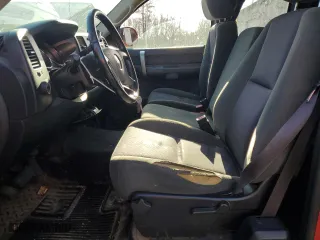 2009 Chevrolet Silverado 1500 LT with VIN 1GCEK29099Z271355, listed as a Copart auction lot 52631235 with 221,409 mi miles and Clean Title. Bid and sale history available at carsss.com. Image 7.