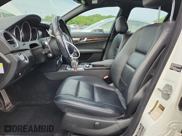 2013 Mercedes-Benz C 300 Sport with VIN WDDGF8AB0DR295586, listed as a Copart auction lot 61838225 with 138,566 mi miles and Clean title. Bid and sale history available at DreamBid. Image 7.