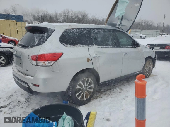 2013 Nissan Pathfinder S with VIN 5N1AR2MM3DC683721, listed as a Copart auction lot 46136365 with 192,177 mi miles and Salvage Title. Bid and sale history available at carsss.com. Image 3.