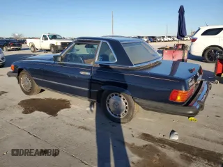1988 Mercedes-Benz 560 SL with VIN WDBBA48D9JA089761, listed as a Copart auction lot 86198784 with 139,576 mi miles and Clean Title. Bid and sale history available at carsss.com. Image 2.