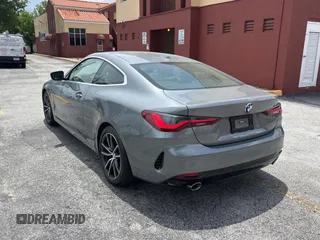 2024 BMW 4 Series 430i z VIN WBA53AP00RCN14402, wystawiony jako Copart lot #59417845 z przebiegiem 17 066 mil mil oraz Tytuł czysty. Historia ofert i sprzedaży dostępna na DreamBid. Obrazek 3.