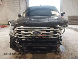 2019 Ford Expedition Limited with VIN 1FMJU1KTXKEA73156, listed as a IAAI auction lot 41549813 with 63,128 mi miles. Bid and sale history available at carsss.com. Image 19.