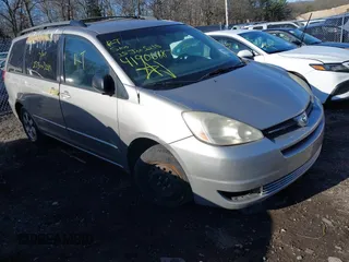 2005 Toyota Sienna CE with VIN 5TDZA23CX5S273294, listed as a IAAI auction lot 41906887 with 999,999 mi miles. Bid and sale history available at carsss.com. Image 1.