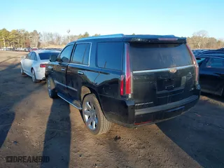2019 Cadillac Escalade Luxury with VIN 1GYS4BKJ3KR249030, listed as a IAAI auction lot 41650655 with 64,373 mi miles. Bid and sale history available at carsss.com. Image 3.