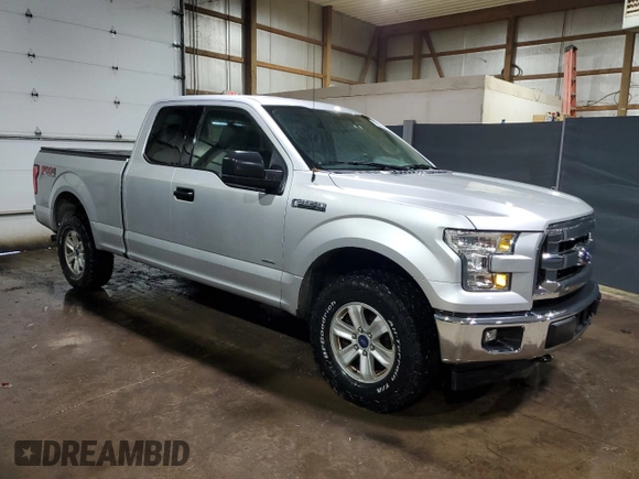2016 Ford F-150 XLT with VIN 1FTFX1EG5GFC00414, listed as a Copart auction lot 48306845 with 237,519 mi miles and Clean Title. Bid and sale history available at carsss.com. Image 4.