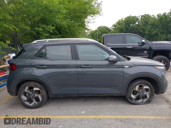 2024 Hyundai Venue SEL with VIN KMHRC8A31RU295469, listed as a IAAI auction lot 42472613 with 10,724 mi miles and . Bid and sale history available at DreamBid. Image 13.
