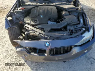 2015 BMW 4 Series 435i xDrive z VIN WBA3R5C56FK371987, wystawiony jako Copart lot #88077015 z przebiegiem Nie podano mil oraz Szkoda całkowita • Salvage title. Historia ofert i sprzedaży dostępna na DreamBid. Obrazek 11.
