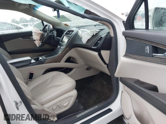2016 Lincoln MKX Select z VIN 2LMPJ6KR1GBL37294, wystawiony jako IAAI lot #42422681 z przebiegiem 103 505 mil mil oraz . Historia ofert i sprzedaży dostępna na DreamBid. Obrazek 5.