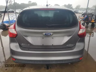 2014 Ford Focus SE with VIN 1FADP3K29EL191118, listed as a Copart auction lot 55172285 with 132,324 mi miles and Clean Title. Bid and sale history available at carsss.com. Image 6.