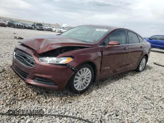2016 Ford Fusion SE Hybrid with VIN 3FA6P0LU7GR250310, listed as a Copart auction lot 69625424 with 144,692 mi miles and Salvage title. Bid and sale history available at DreamBid. Image 1.