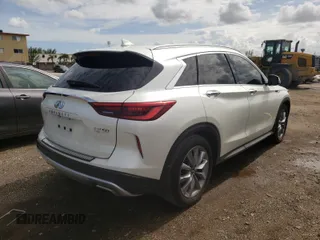 2019 Infiniti QX50 Luxe with VIN 3PCAJ5M13KF137147, listed as a Copart auction lot 64635424 with 30,857 mi miles and Clean Title. Bid and sale history available at DreamBid. Image 4.