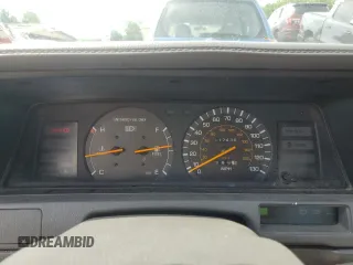 1991 Toyota Camry z VIN 4T1SV24E2MU387012, wystawiony jako Copart lot #57576164 z przebiegiem 117 436 mil mil oraz Nie do naprawy • Non repairable. Historia ofert i sprzedaży dostępna na DreamBid. Obrazek 9.