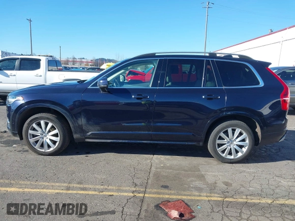 2017 Volvo XC90 Momentum with VIN YV4A22PK3H1116166, listed as a IAAI auction lot 41543940 with 104,879 mi miles. Bid and sale history available at carsss.com. Image 14.
