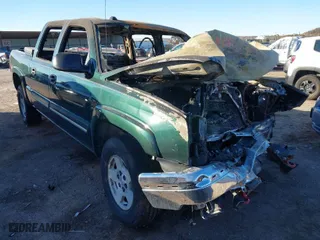 2005 Chevrolet Silverado 1500 LS with VIN 2GCEK13T751268048, listed as a IAAI auction lot 40857118 with 1 mi miles. Bid and sale history available at carsss.com. Image 1.