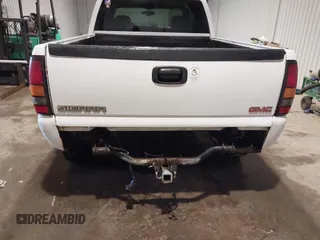 2004 GMC Sierra 1500 SLT with VIN 1GTEK19T34E320179, listed as a IAAI auction lot 41601727 with 303,523 mi miles. Bid and sale history available at carsss.com. Image 19.