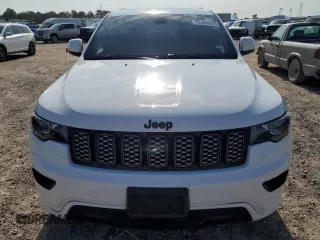 2020 Jeep Grand Cherokee Laredo E with VIN 1C4RJFAG4LC225205, listed as a Copart auction lot 55650525 with 93,459 mi miles and Salvage title. Bid and sale history available at DreamBid. Image 5.
