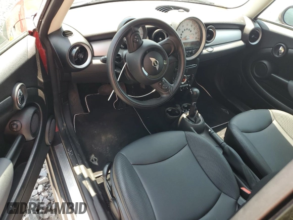 2012 MINI Hardtop with VIN WMWSU3C55CT542491, listed as a Copart auction lot 61878895 with 27,097 mi miles and Clean title. Bid and sale history available at DreamBid. Image 8.