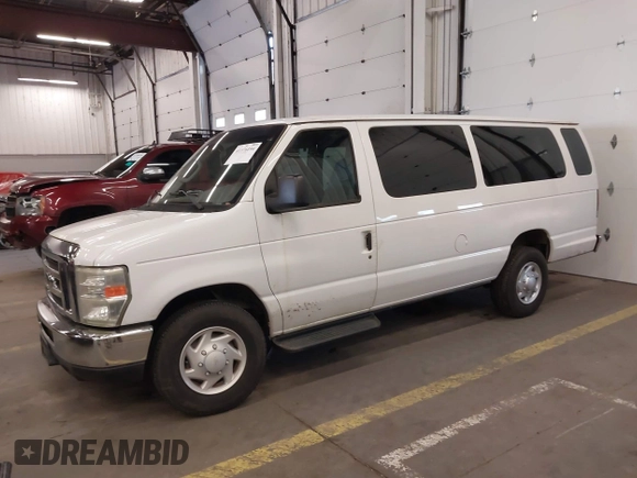 2008 Ford Econoline Passenger XL with VIN 1FDSS31L38DA89091, listed as a IAAI auction lot 41376194 with 136,554 mi miles and . Bid and sale history available at DreamBid. Image 2.