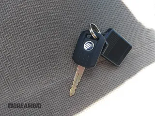 2002 Mercury Sable GS z VIN 1MEFM50U42G638338, wystawiony jako IAAI lot #42100728 z przebiegiem 208 055 mil mil oraz . Historia ofert i sprzedaży dostępna na DreamBid. Obrazek 11.