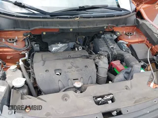 2020 Mitsubishi Outlander ES z VIN JA4AP3AU6LU011367, wystawiony jako IAAI lot #42492493 z przebiegiem 102 745 mil mil oraz . Historia ofert i sprzedaży dostępna na DreamBid. Obrazek 10.