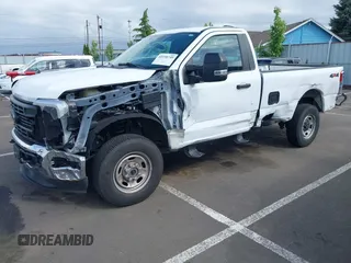 2024 Ford F-250 XL with VIN 1FTBF2BA2RED61478, listed as a IAAI auction lot 42238749 with 28,707 mi miles and . Bid and sale history available at DreamBid. Image 2.