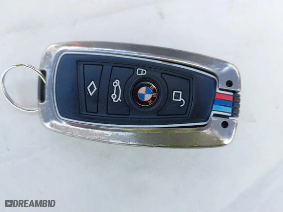 2019 BMW M2 Competition with VIN WBS2U7C55K7D34172, listed as a IAAI auction lot 41430700 with 43,232 mi miles. Bid and sale history available at carsss.com. Image 11.