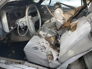 1985 Chevrolet El Camino z VIN 3GCCW80H0FS917778, wystawiony jako Copart lot #48815225 z przebiegiem Nie podano mil oraz Czysty tytuł • Clean title. Historia ofert i sprzedaży dostępna na DreamBid. Obrazek 7.
