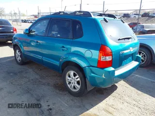 2006 Hyundai Tucson GLS with VIN KM8JN12D86U437446, listed as a IAAI auction lot 41898719 with 216,247 mi miles. Bid and sale history available at carsss.com. Image 3.