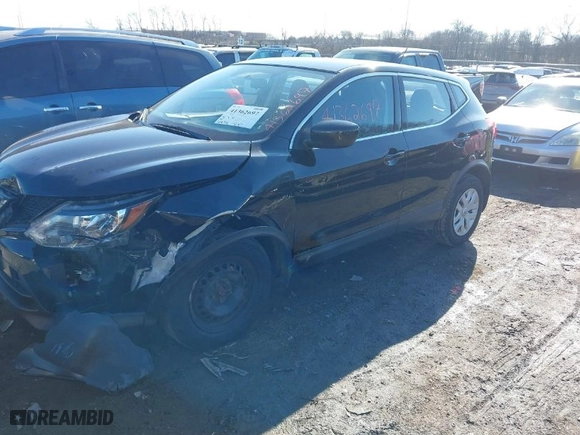 2018 Nissan Rogue Sport SV with VIN JN1BJ1CR7JW289398, listed as a IAAI auction lot 41362697 with NaN miles. Bid and sale history available at carsss.com. Image 2.