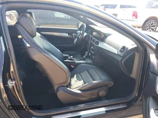 2013 Mercedes-Benz C 250 with VIN WDDGJ4HB4DF976588, listed as a IAAI auction lot 42339669 with 130,445 mi miles and . Bid and sale history available at DreamBid. Image 5.