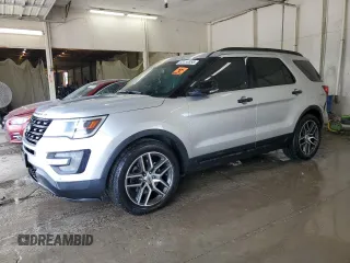 2017 Ford Explorer Sport z VIN 1FM5K8GT0HGC08490, wystawiony jako Copart lot #63056355 z przebiegiem 121 207 mil mil oraz Szkoda całkowita • Salvage title. Historia ofert i sprzedaży dostępna na DreamBid. Obrazek 1.