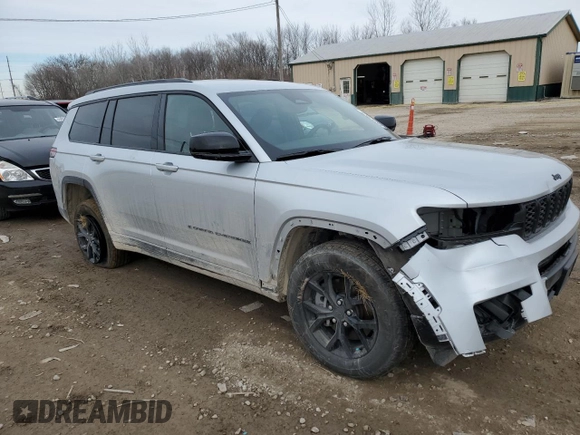 2024 Jeep Grand Cherokee Altitude X with VIN 1C4RJKAGXR8571604, listed as a Copart auction lot 44557025 with 15,943 mi miles and Salvage title. Bid and sale history available at DreamBid. Image 4.