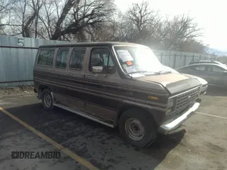 1988 Ford Econoline Cargo z VIN 1FTEE14Y1JHA88606, wystawiony jako IAAI lot #32183218 z przebiegiem 48 030 mil mil oraz . Historia ofert i sprzedaży dostępna na DreamBid. Obrazek 1.