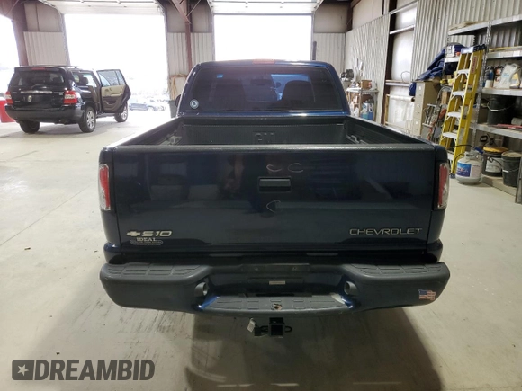 2001 Chevrolet S-10 LS with VIN 1GCCS19W018256081, listed as a Copart auction lot 53629275 with 145,627 mi miles and Salvage Title. Bid and sale history available at DreamBid. Image 6.
