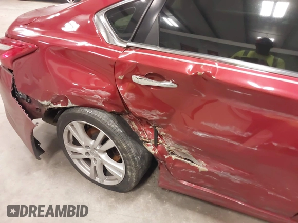 2016 Nissan Altima SL with VIN 1N4BL3AP1GC117839, listed as a IAAI auction lot 41297920 with 181,251 mi miles and . Bid and sale history available at DreamBid. Image 6.