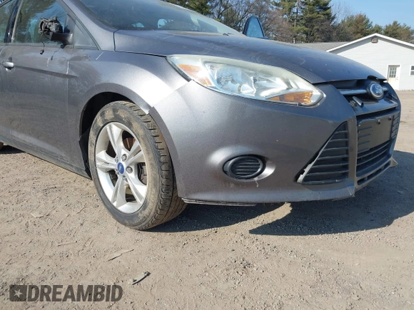 2014 Ford Focus SE with VIN 1FADP3F2XEL170580, listed as a IAAI auction lot 41752699 with 102,666 mi miles. Bid and sale history available at carsss.com. Image 6.