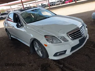 2011 Mercedes-Benz E-Class E 350 Luxury with VIN WDDHF5GB9BA380691, listed as a IAAI auction lot 41862104 with 99,526 mi miles. Bid and sale history available at carsss.com. Image 1.